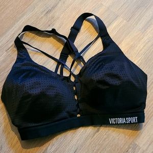 Victoria Sport Lightweight sports bra